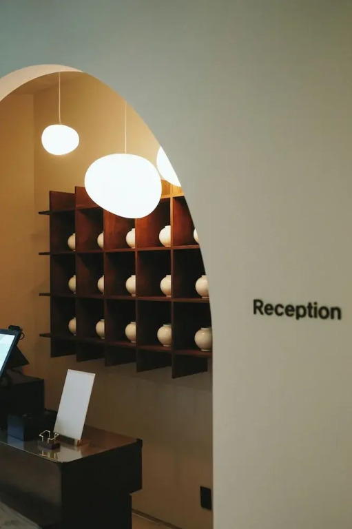 D A L Premium Capsule Hotel