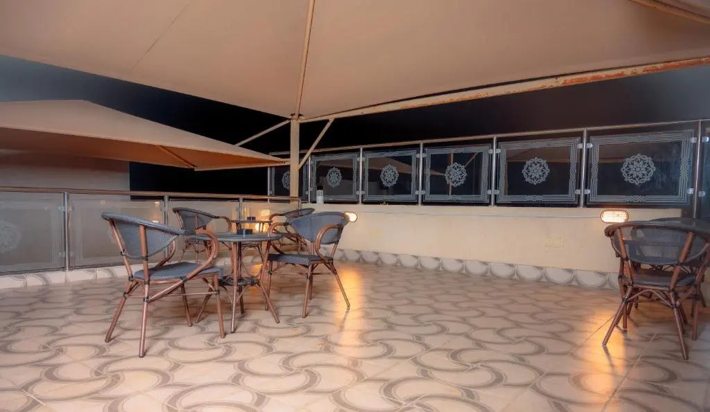 Отель Areen Hotel