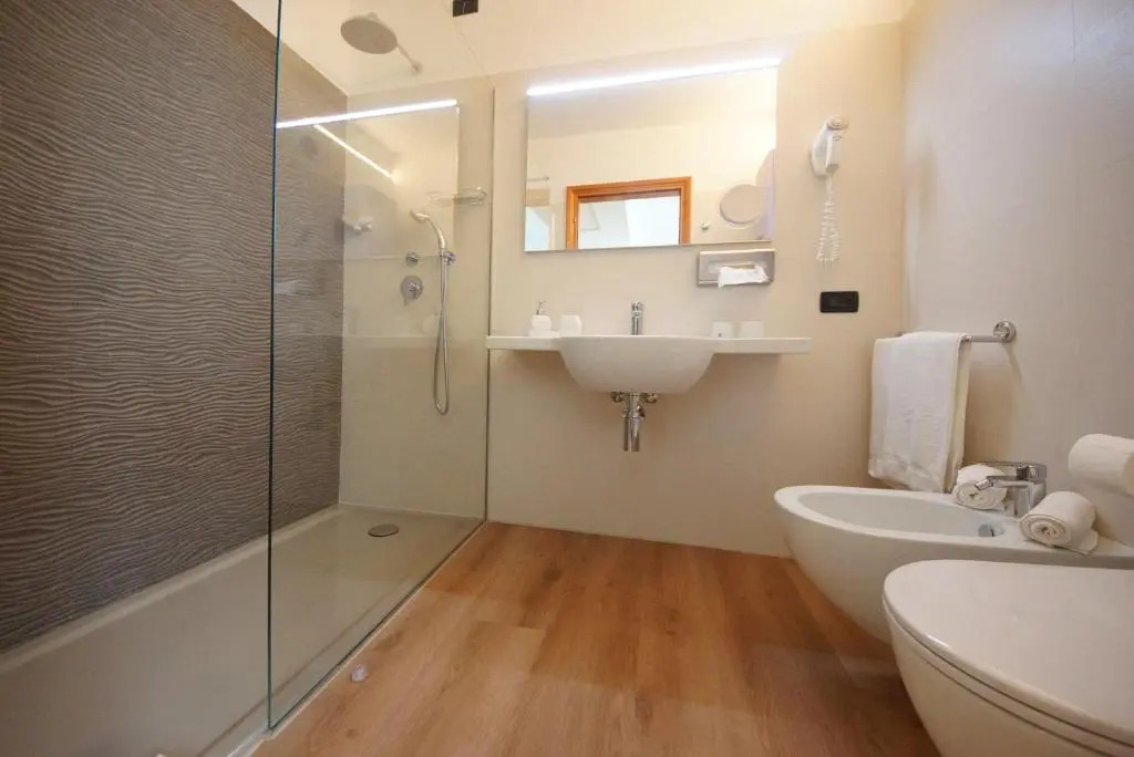 Ambassador Suite Hotel
