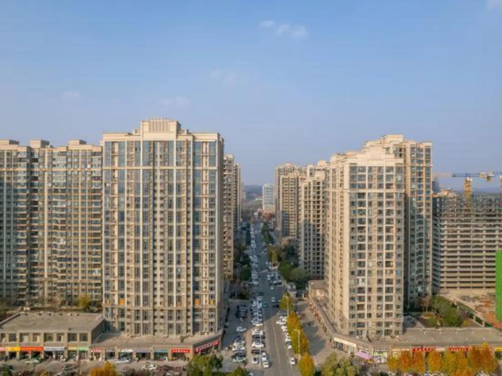 Xinyang Yunzhi Hotel