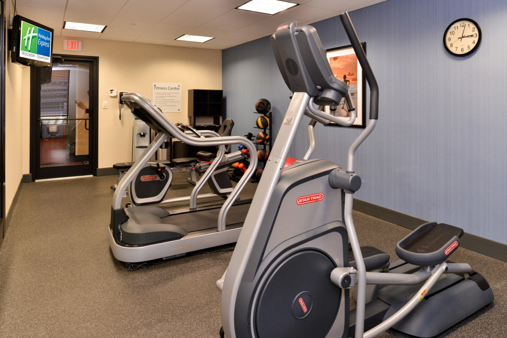 Holiday Inn Express Worcester
