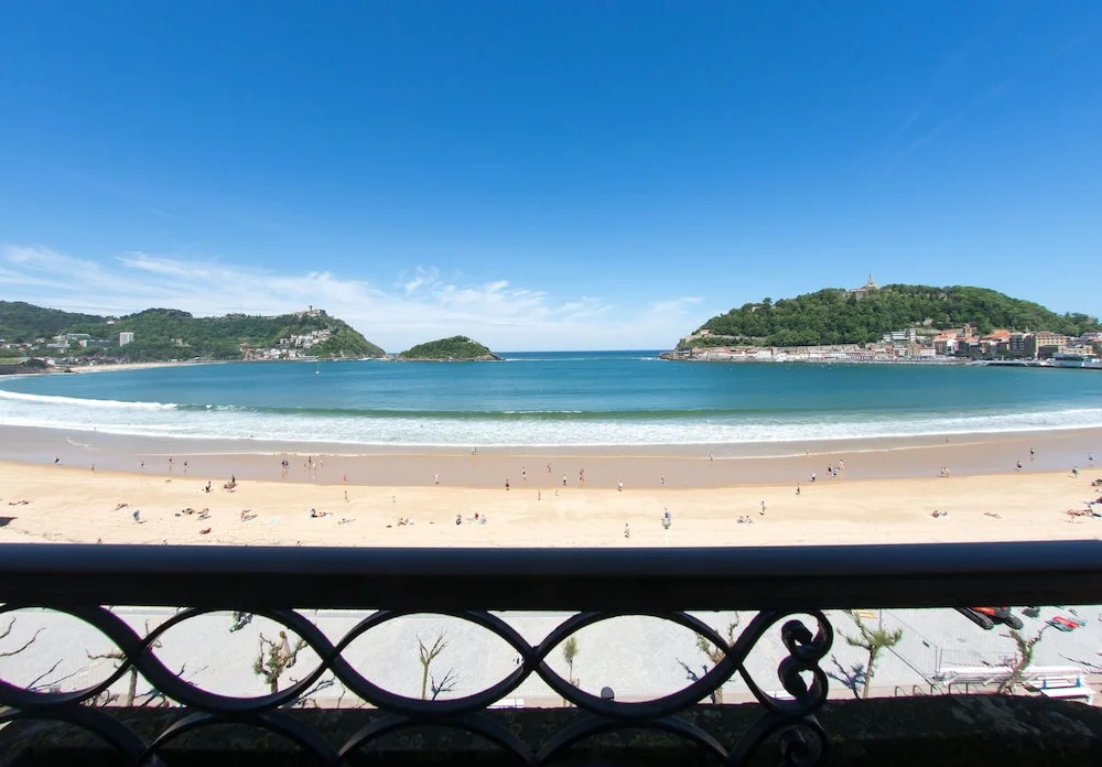 Playa Concha - Iberorent Apartments