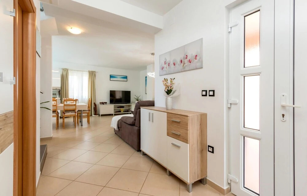 Awesome Home in Loborika With Wifi and 3 Bedrooms