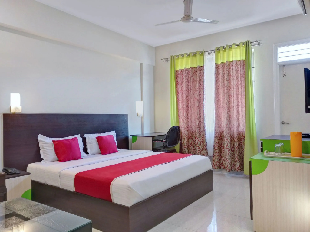 OYO 11683 Hotel YMCA