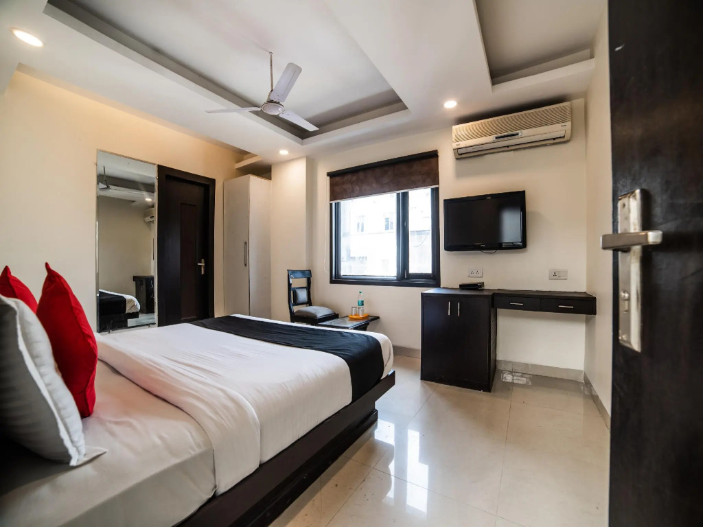Capital O 29088 Hotel Jeyan Inn