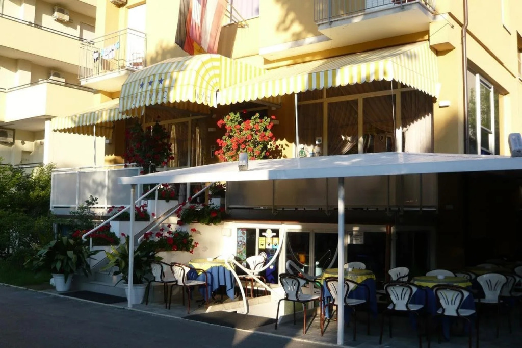 Hotel Giumer