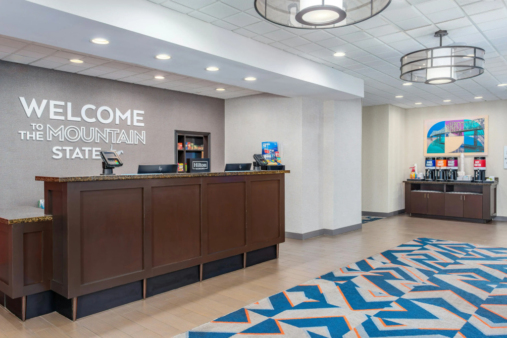 Hampton Inn and Suites Parkersburg Downtown