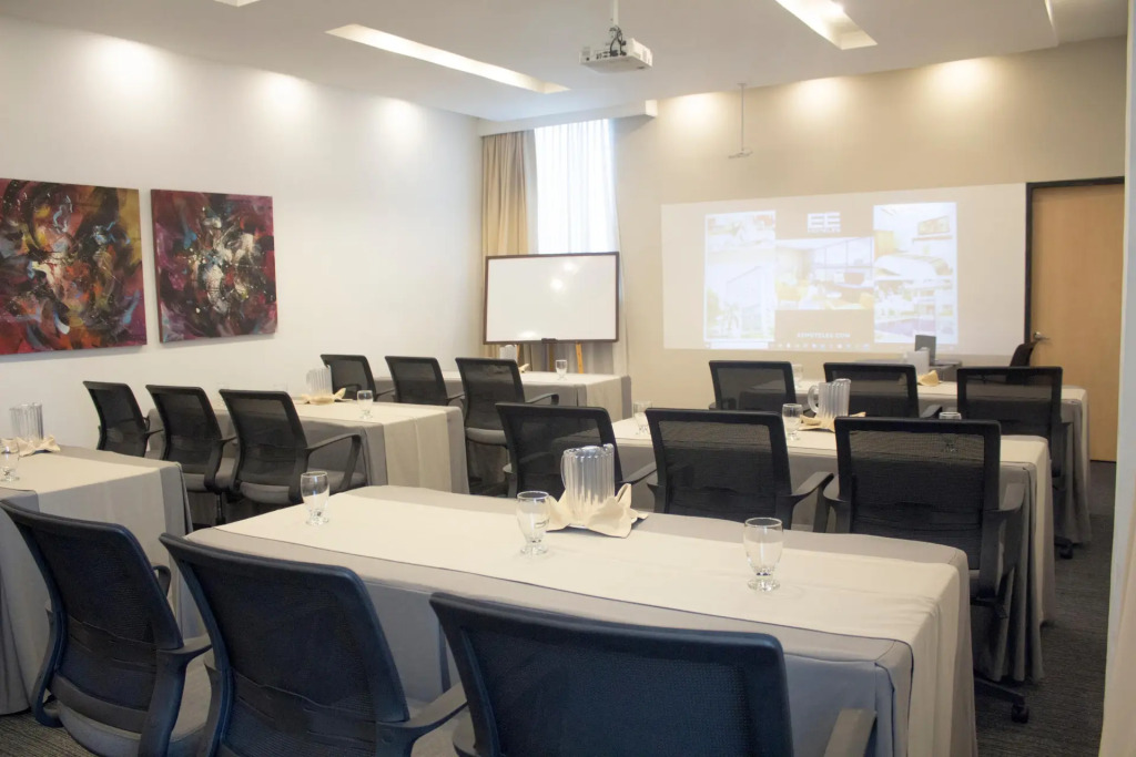 Novelty Suites Hotel - Oviedo Mall
