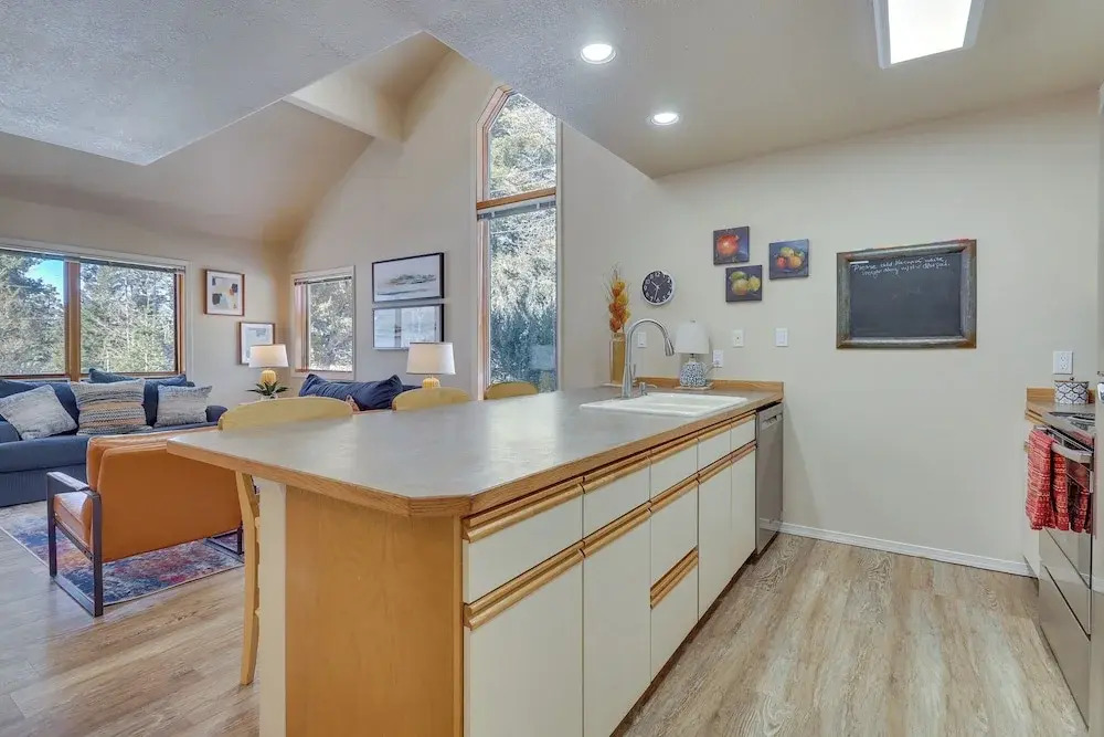 Cloudcroft Vacation Rental ~ 4 Mi to Skiing!