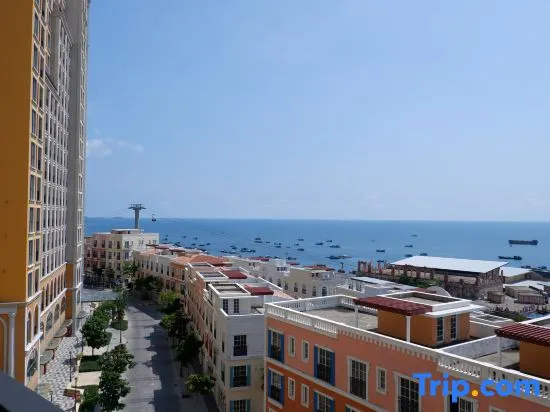 Seaside Fireworks Apartment Free Gym & Pool