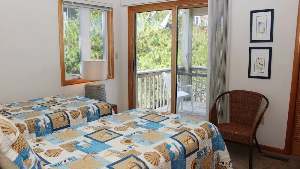 Slapwater - 5 Br home by RedAwning