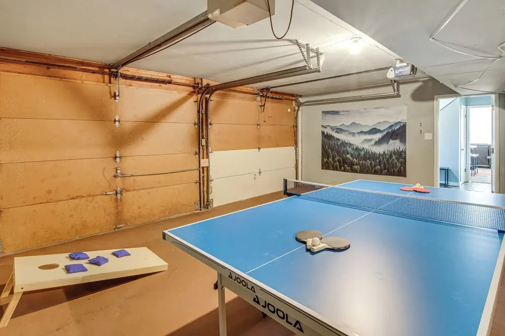 5 Mi to Area Attractions: Home w/ Indoor Hot Tub