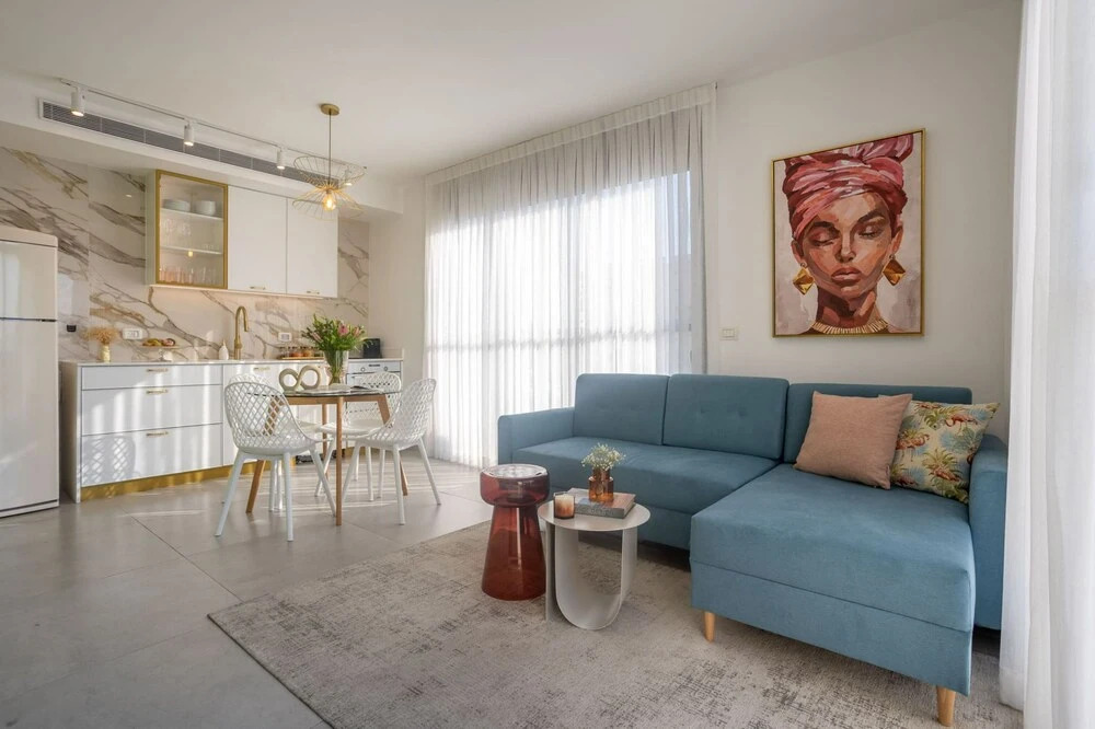 YalaRent Flora- Designed 1BR penthouse