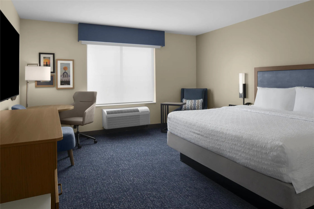 Hampton Inn & Suites By Hilton Long Island Farmingdale