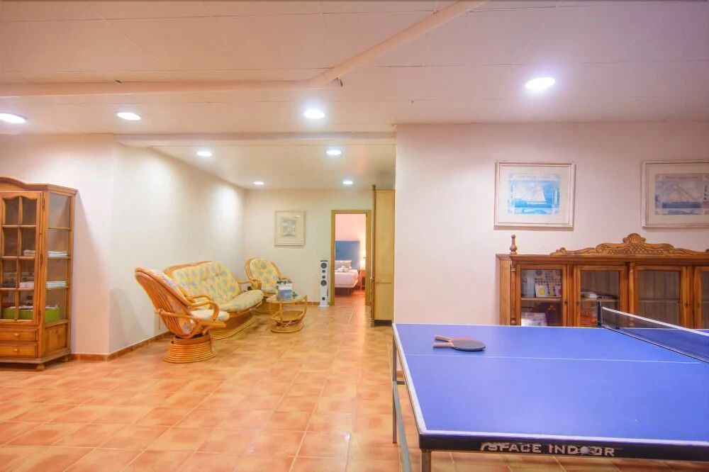 Twelve guest 6bedrooms Villa Montecarlo