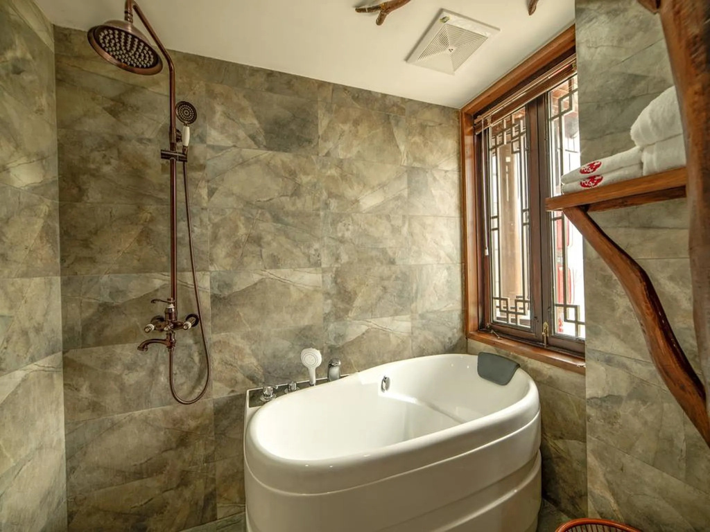 Lees Boutique Resort & Including free breakfast and free pick-up service
