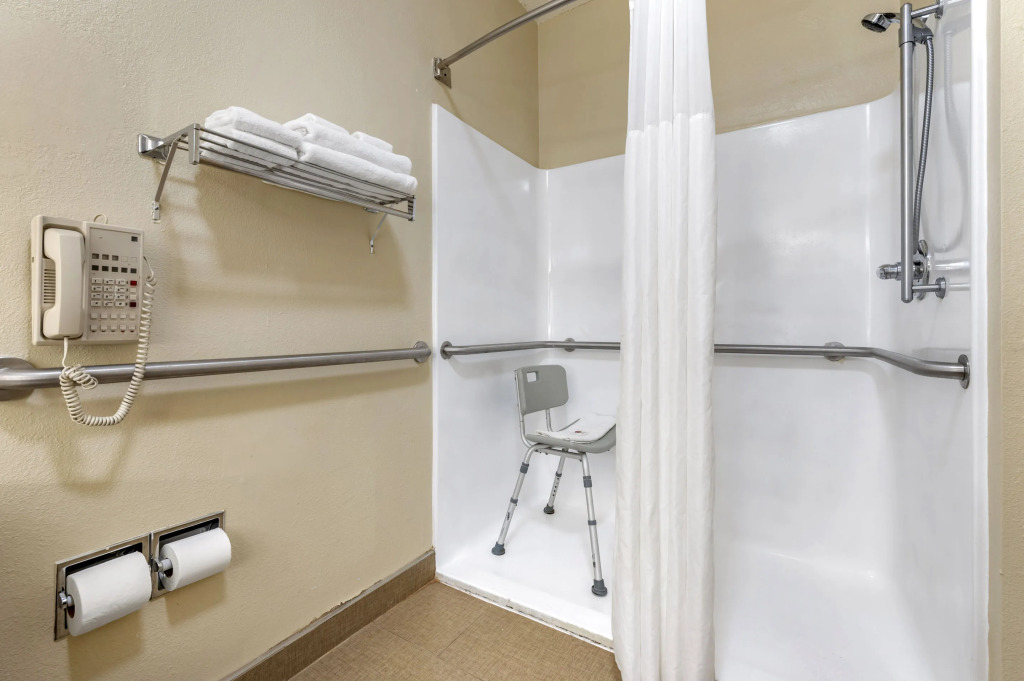 Quality Inn & Suites North-Polaris
