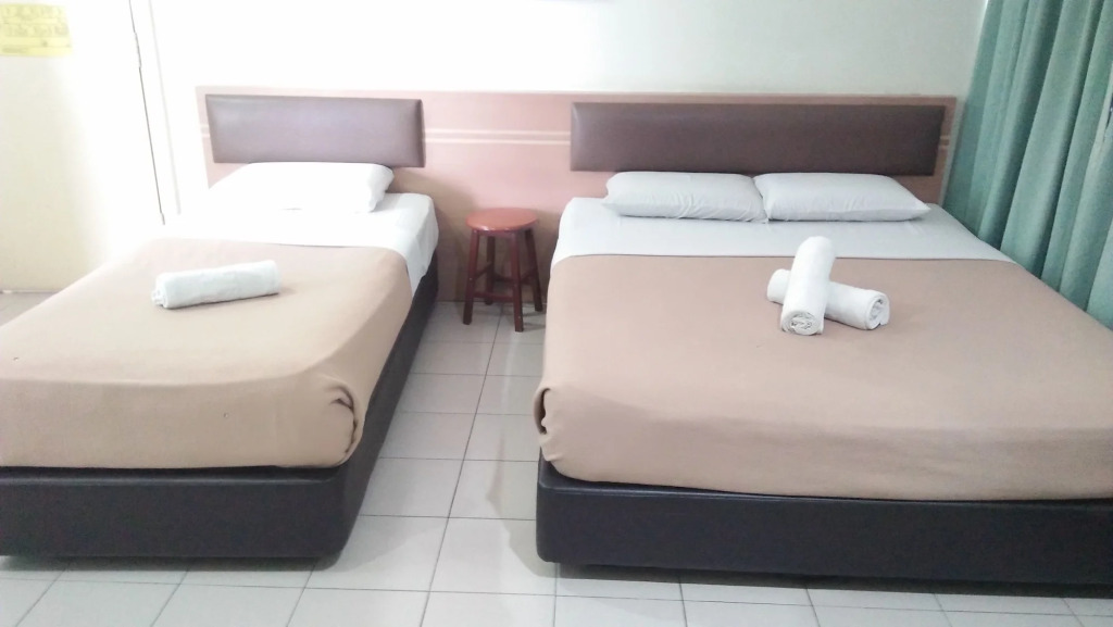 Dragon Inn Premium Hotel ( J.B) Sdn Bhd