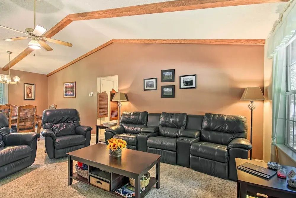 Bella Vista Home Base Near Mtn Biking & Golf!