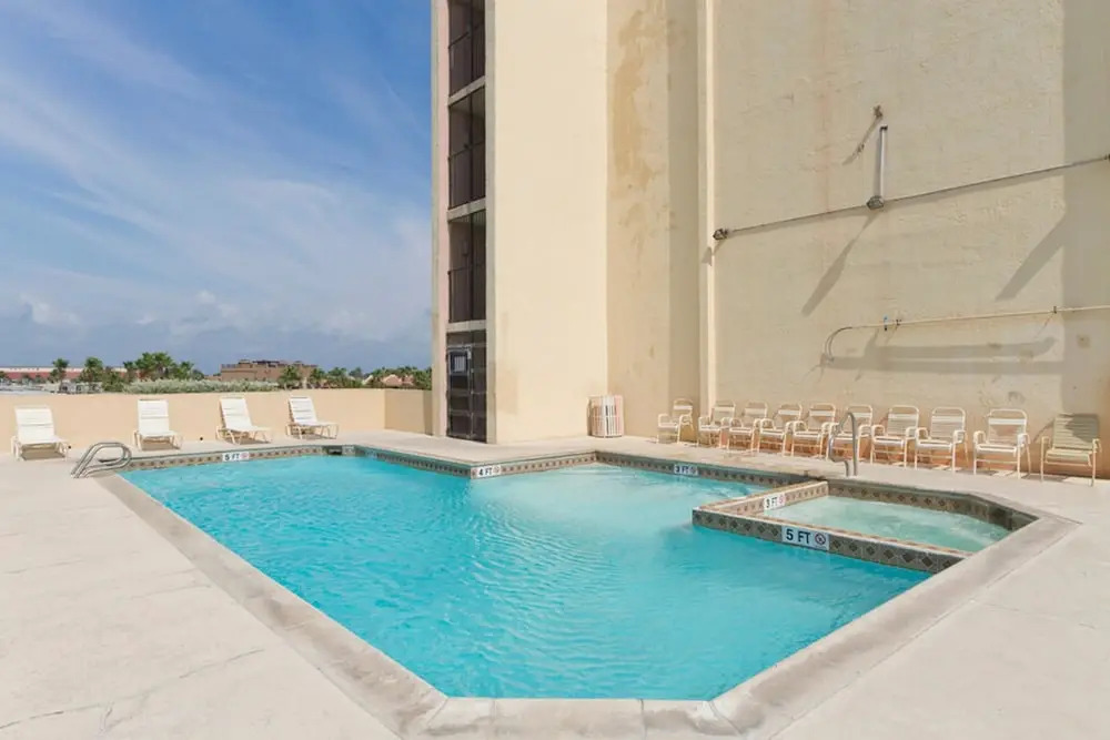 Inverness Condominium 1003