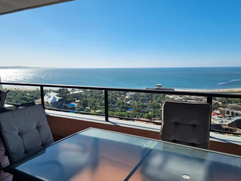 Accommodation Front - Immaculate 4 Sleeper with Ocean & Habour Views