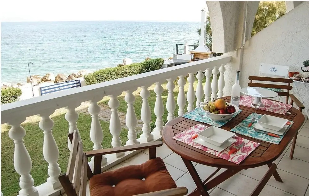 Pet Friendly Apartment In Melissi With Wifi