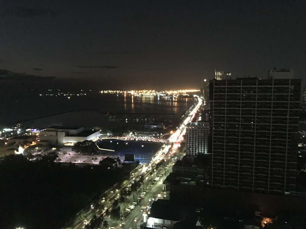 RBB Suites Breeze Residences