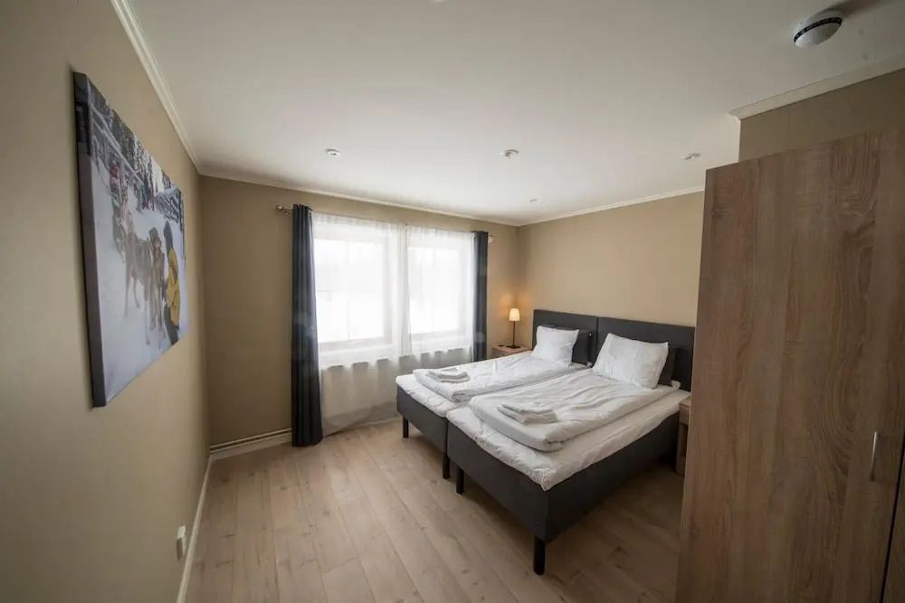 Pinetree Lodge