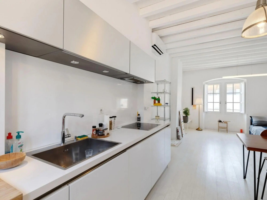 Modest Holiday Home in Avignon next to the City Centre