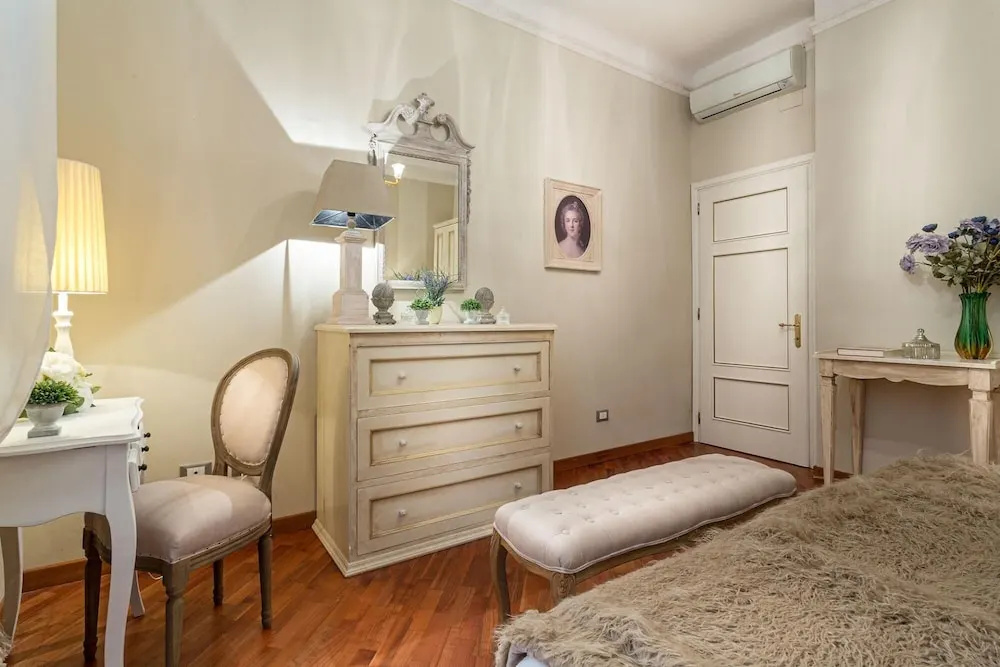 Casa Opera in Lucca With 2 Bedrooms and 2 Bathrooms