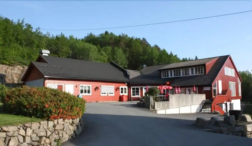 Froland Hostel