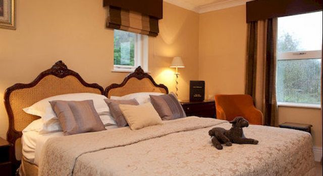 West Vale Country House