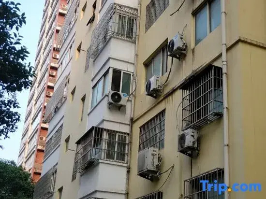 Rujia Homestay (Zhengzhou Economic and Technological Development Zone Central Plaza)