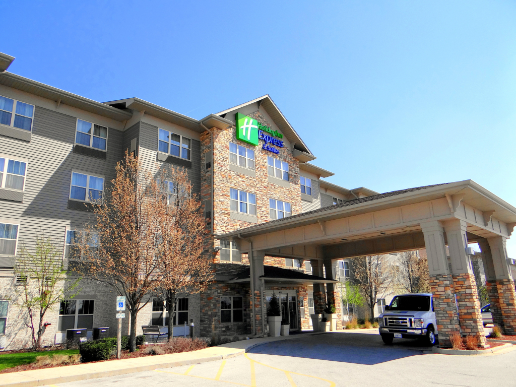 Holiday Inn Express Hotel & Suites Chicago West Roselle by IHG