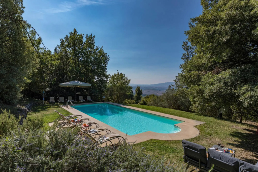 Charming villa with private garden and pool, located in panoramic position between Firenze, Volterra-VILLA LINCHIANO