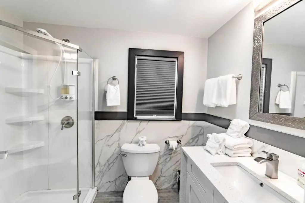 Everglades City Motel - Everglades Adventures Inn