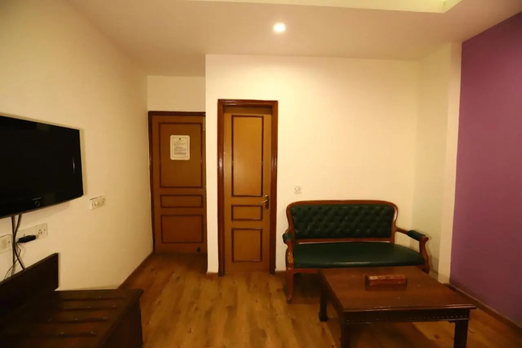 Hotel Ambica Palace AIIMS New Delhi - Couple Friendly Local ID Accepted