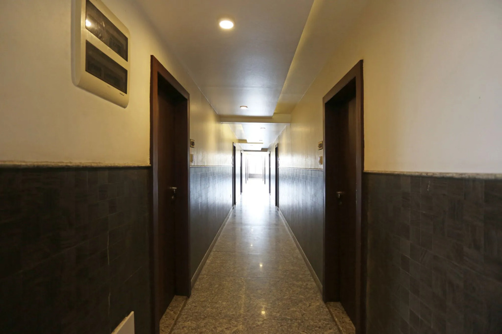 OYO 8190 Hotel Satyan Inn