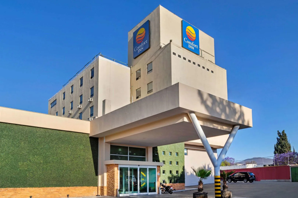 BeWow Hotel Querétaro
