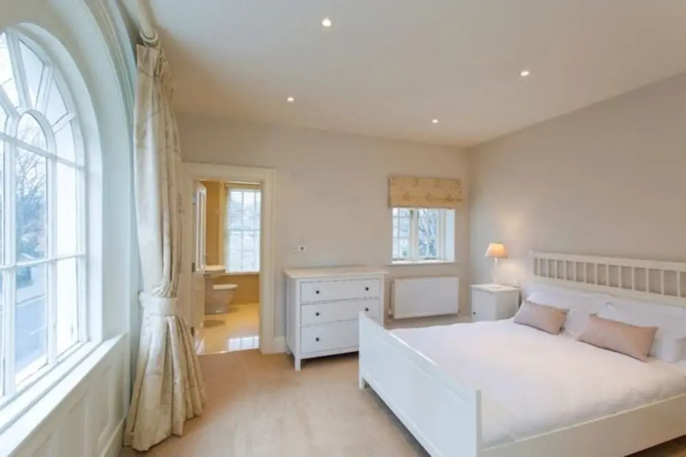 The Liam Neeson Suite by 5STARSTAY