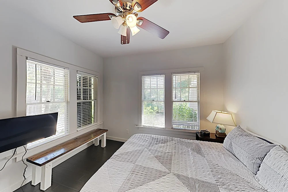 729 Penn Street Home