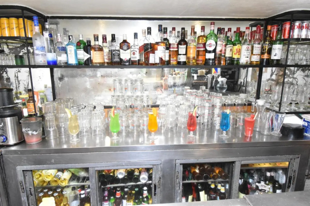 Kings International Juhu