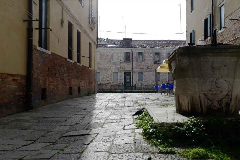 Domus Dea