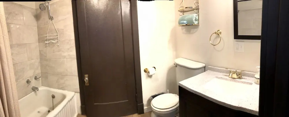 Trucountry Inn