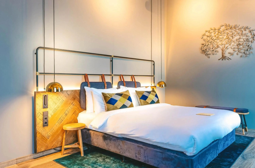 Four Elements Hotel