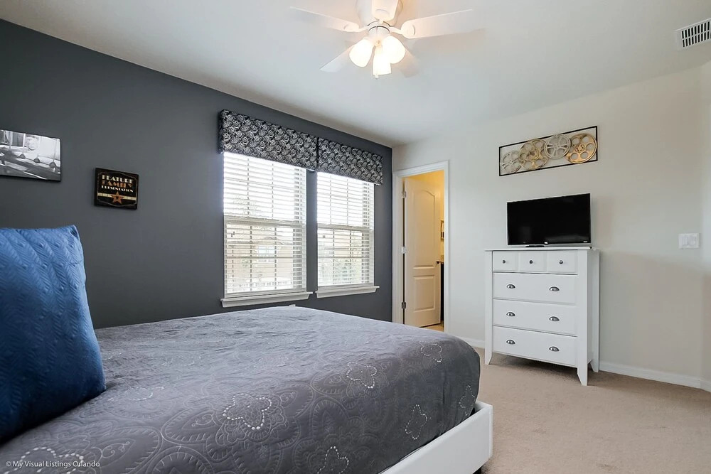 Windsor at Westside - 8817 Macapa Drive