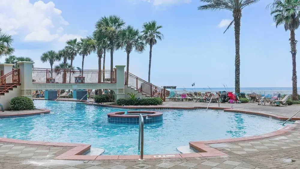 Beachfront Condo, Oceanview Balcony, Lagoon Pool Thomas Dr #2308 by Avantstay