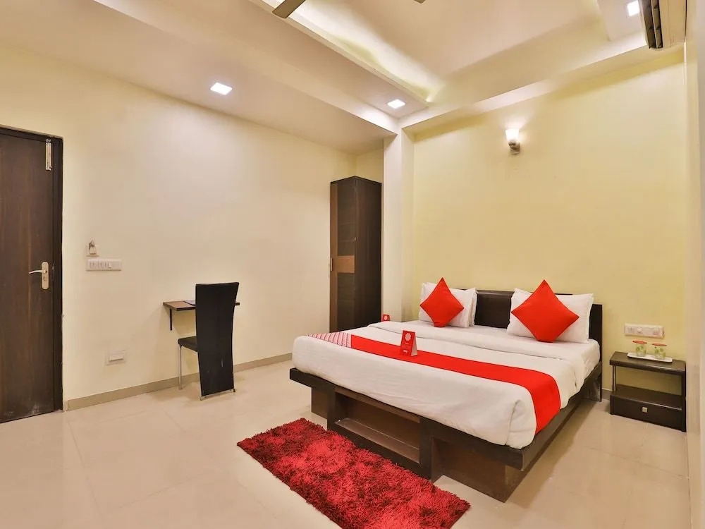 OYO 6684 Hotel Park Sangam