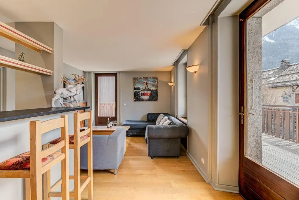 APARTMENT PRESIDENT - Alpes Travel - Central Chamonix - Sleeps 12