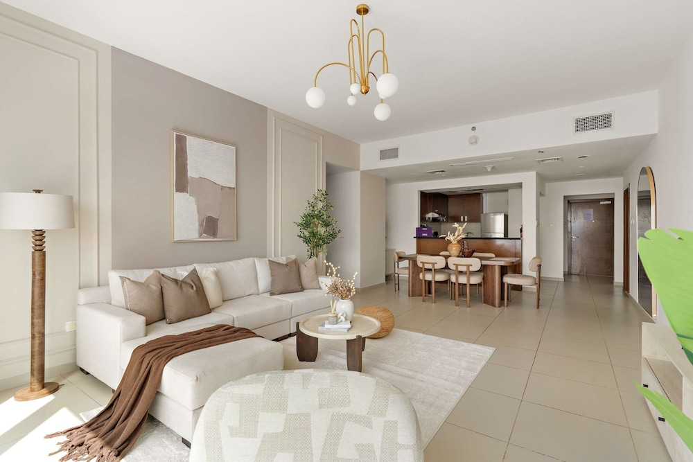 Silkhaus Premier 2BR Apartment Nearby Reem Park